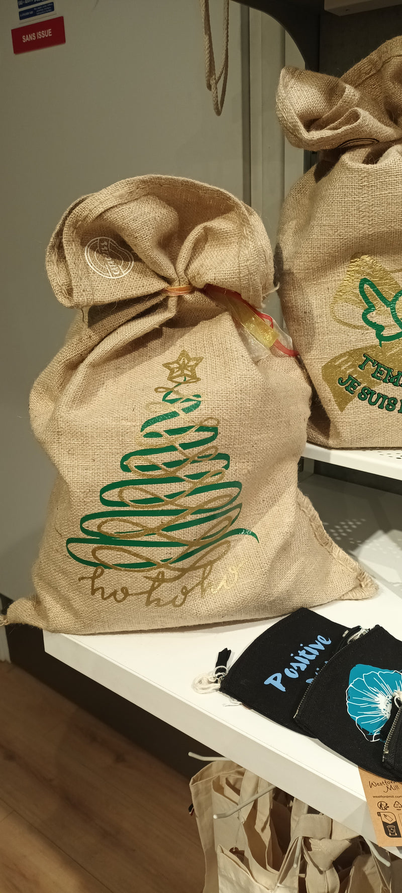 Hotte de Noël personnalisable en toile de jute – 3 modèles au choix